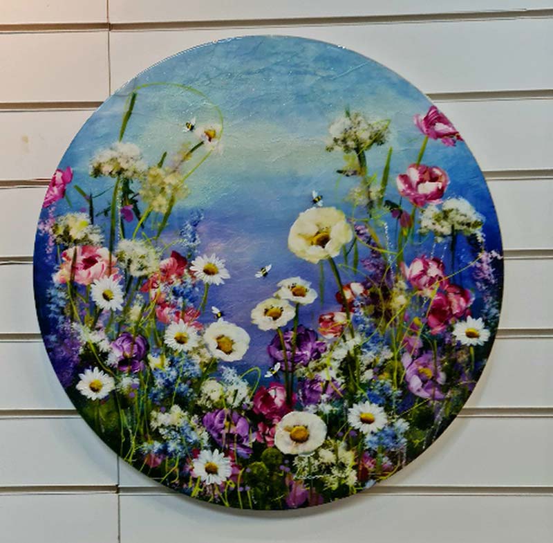 Pocket of Joy - Painting by Rozanne Bell